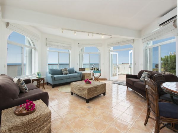 Bahamas Home 958565