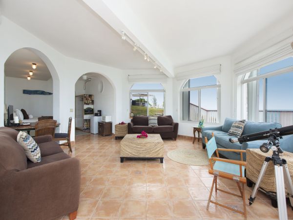 Bahamas Home 958565