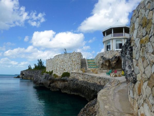 Bahamas Home 958565