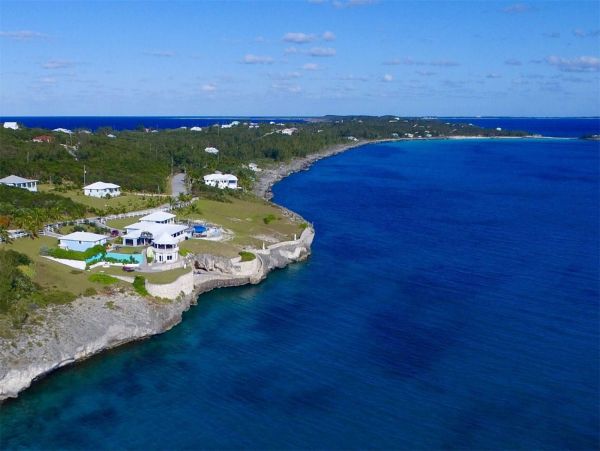 Bahamas Home 958565