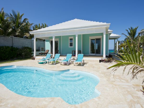 Bahamas Home 958566