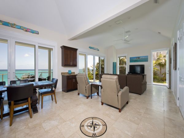 Bahamas Home 958566