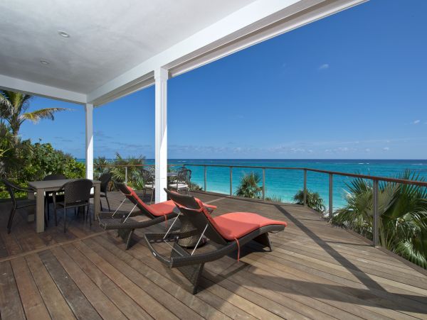 Bahamas Home 958566