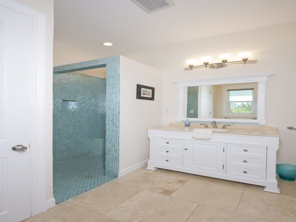 Bahamas Home 958566
