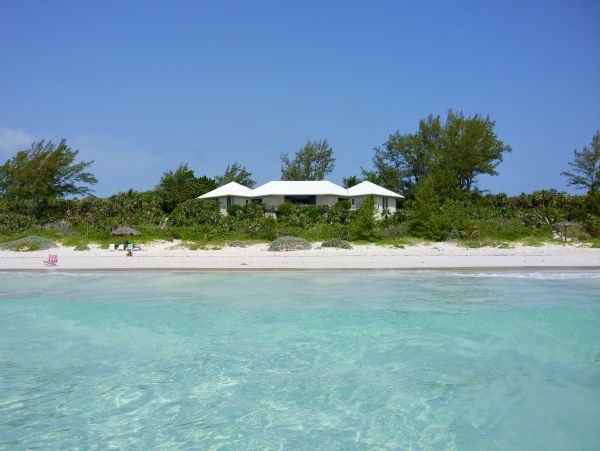 Luxury Bahamas Vacation Rental - Windermere Island Beachfront Villa