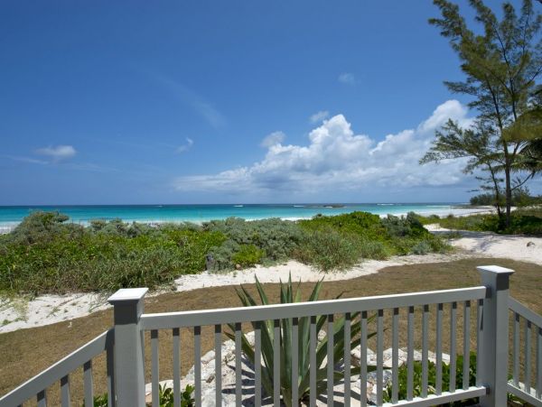 Bahamas Home 958570