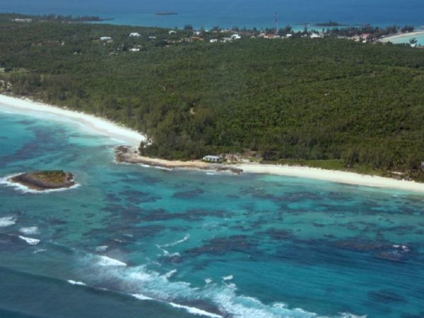 Bahamas Home 958572