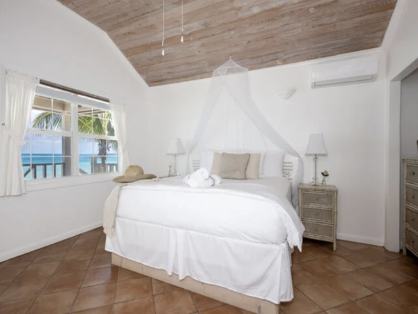 Stunning Bahamas Vacation Villa Located on Beach Sleeps 35