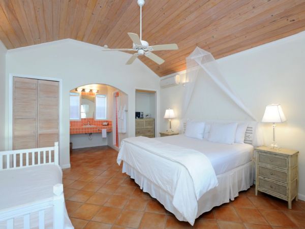 Stunning Bahamas Vacation Villa Located on Beach Sleeps 35