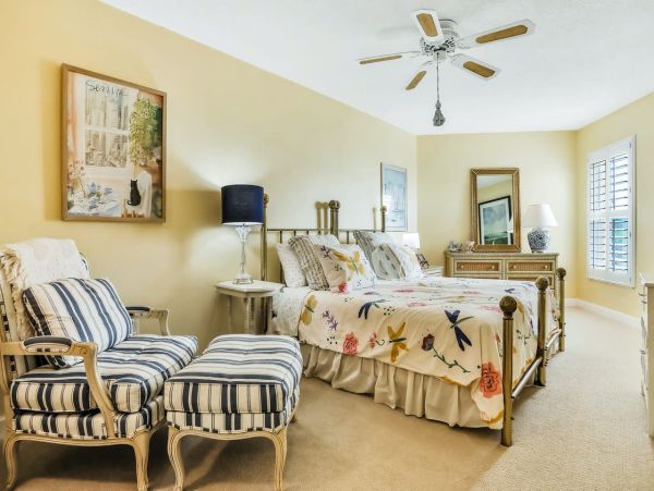 Gulf Views Longboat Key Vacation Condo Sleeps 4 Guests.