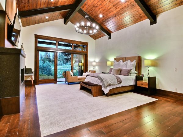 Six Bedroom Ski in Ski Out Mountain Home in Park City