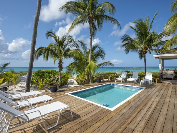 Beachront Cottage with Private Pool