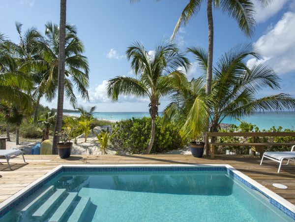 Beachront Cottage with Private Pool