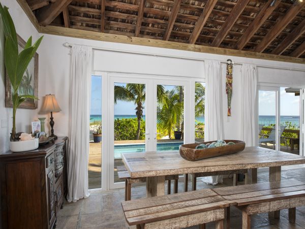 Beachront Cottage with Private Pool