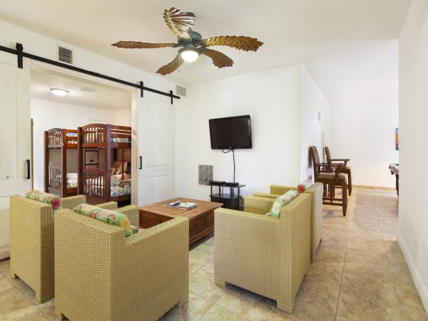 Bahamas Home 958578