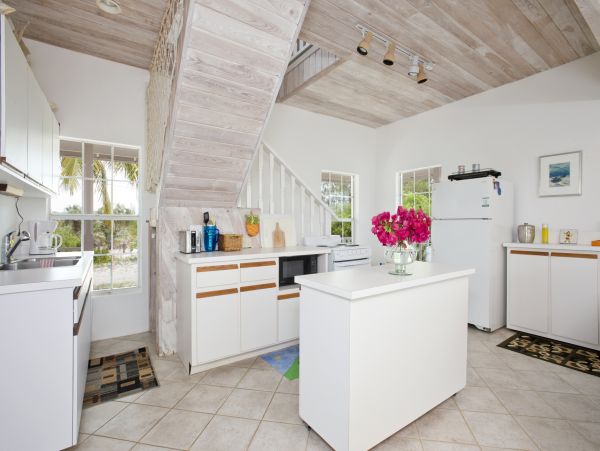 Bahamas Home 958580