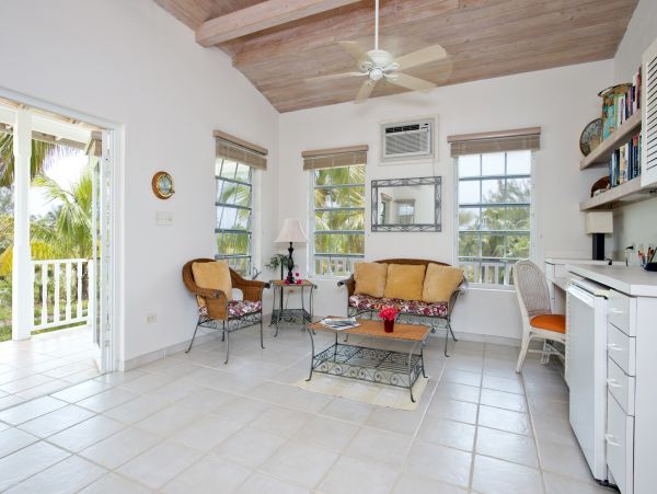 Bahamas Home 958580