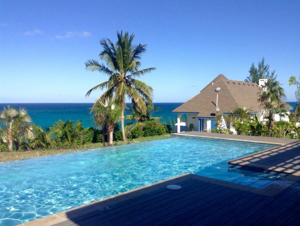 Bahamas Home 958582