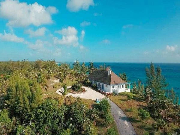 Bahamas Home 958582