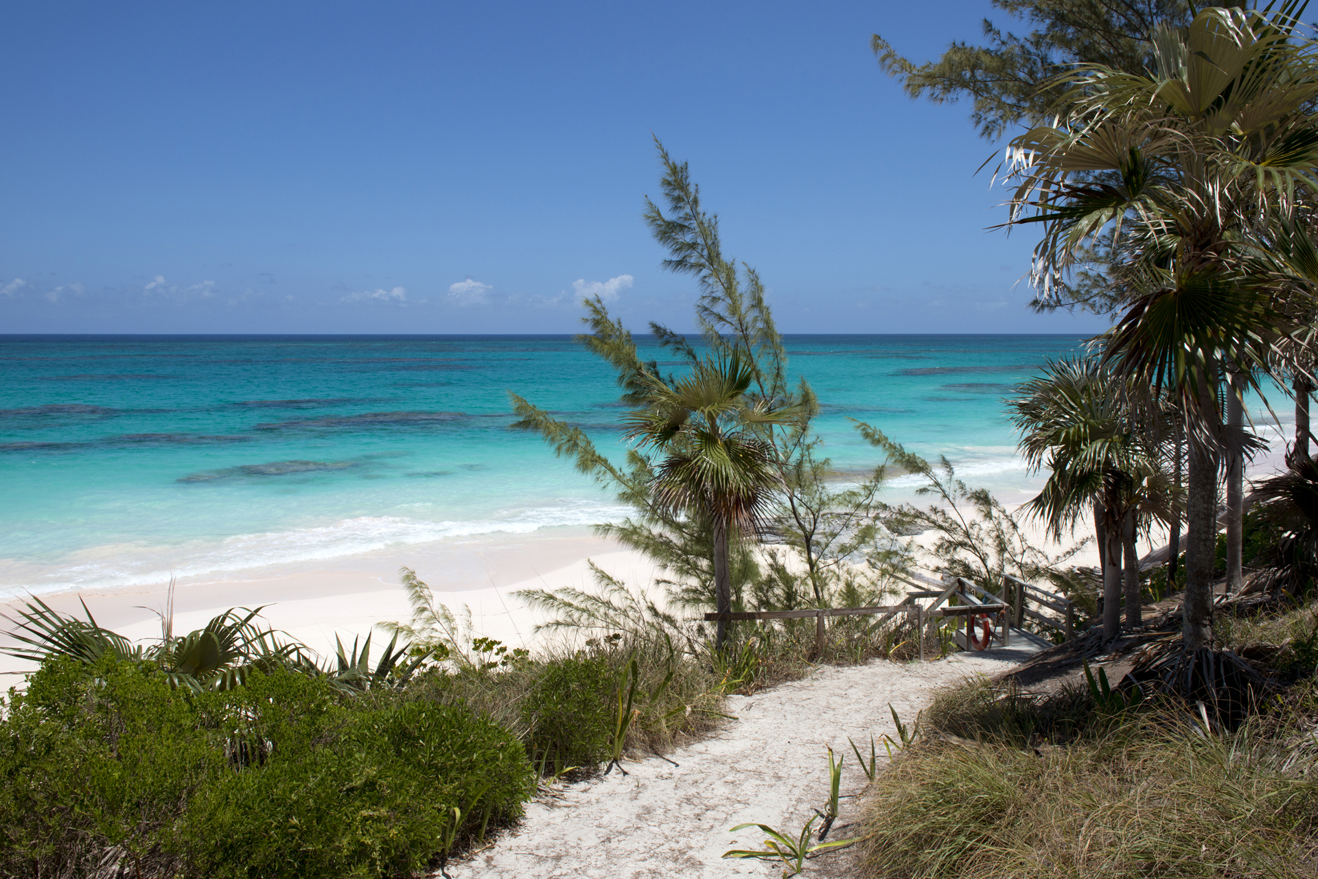 Bahamas Home 958582