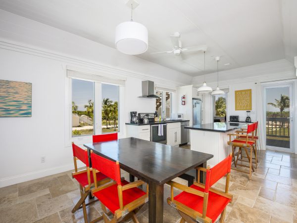 Bahamas Condo 958585