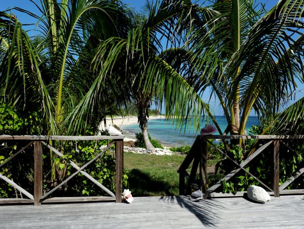 Bahamas Home 958586