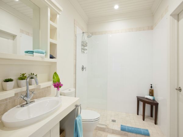 Luxury Bulgalow Villa with 3 Bedrooms Located on a Hilltop