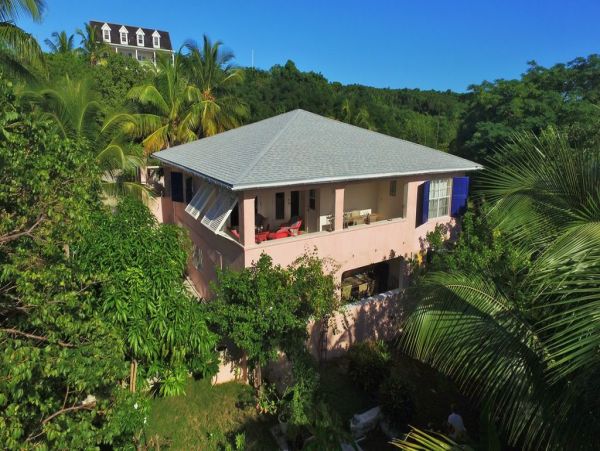 Bahamas Home 958595