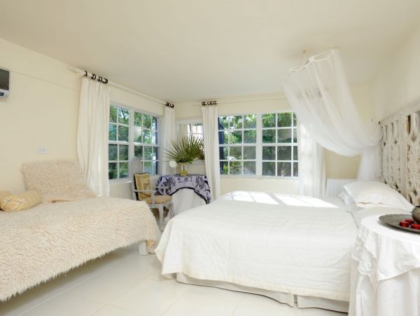 Bahamas Home 958595
