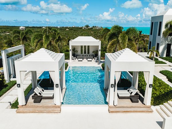Extraordinary Turks and Caicos Vacation Estate On The Beach