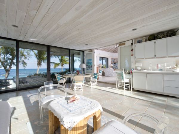 Bahamas Home 958602