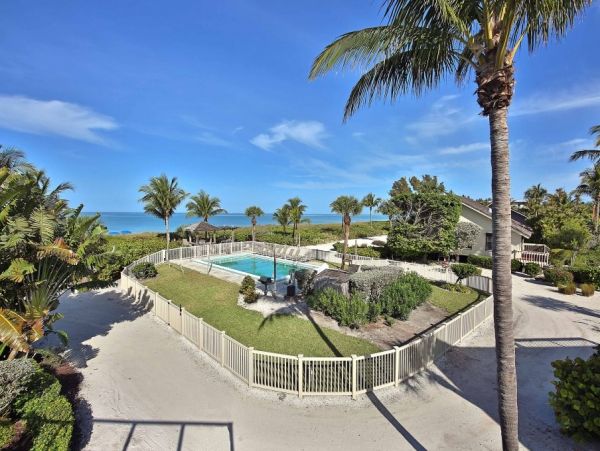 Stunning Captiva Luxury Vacation Rental Sleeps Ten Guests