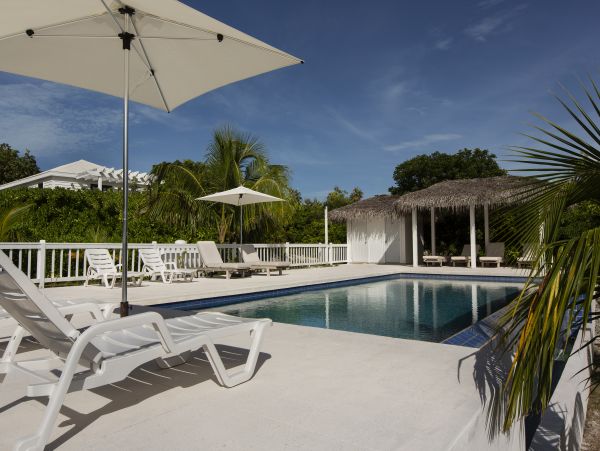 Beachfront Estate with 5 Bedrooms & Private Beach