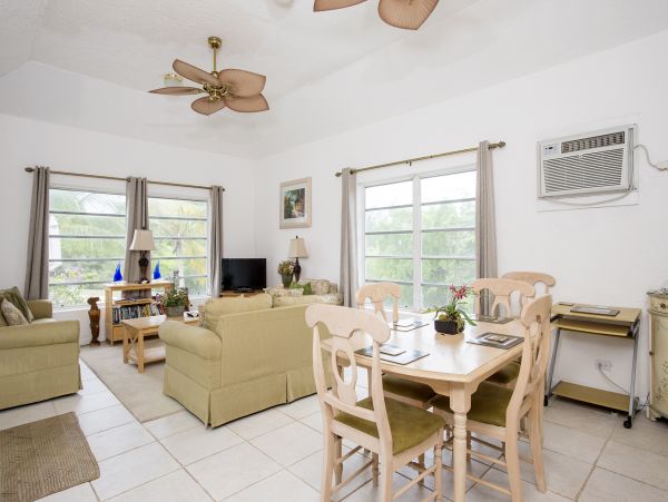 Bahamas Home 958608