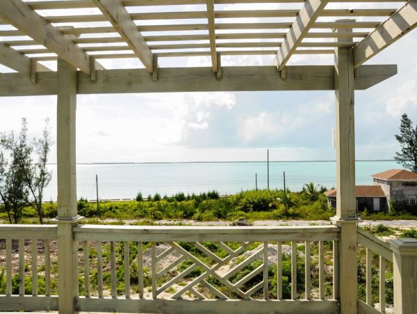 Bahamas Home 958611