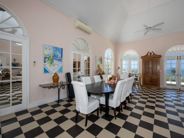 Main Beach Villa Plus Recently New Addition of Guest House