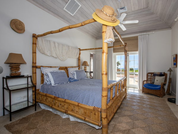 Main Beach Villa Plus Recently New Addition of Guest House