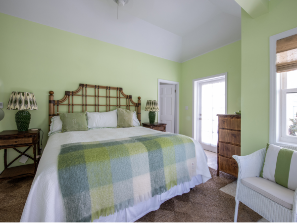 Main Beach Villa Plus Recently New Addition of Guest House