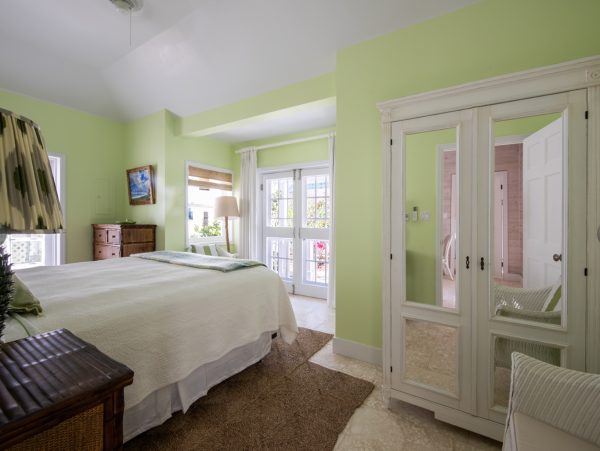 Main Beach Villa Plus Recently New Addition of Guest House