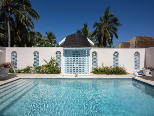 Main Beach Villa Plus Recently New Addition of Guest House