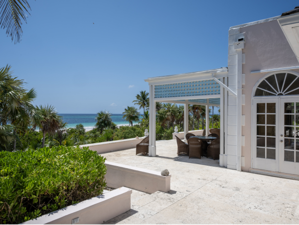Main Beach Villa Plus Recently New Addition of Guest House