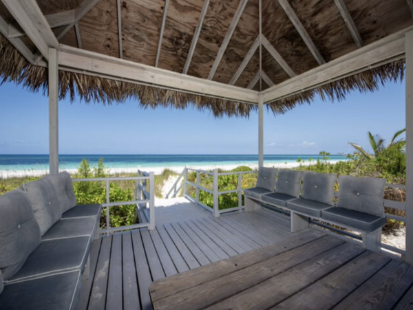 Main Beach Villa Plus Recently New Addition of Guest House