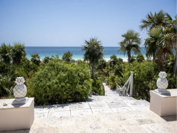 Main Beach Villa Plus Recently New Addition of Guest House