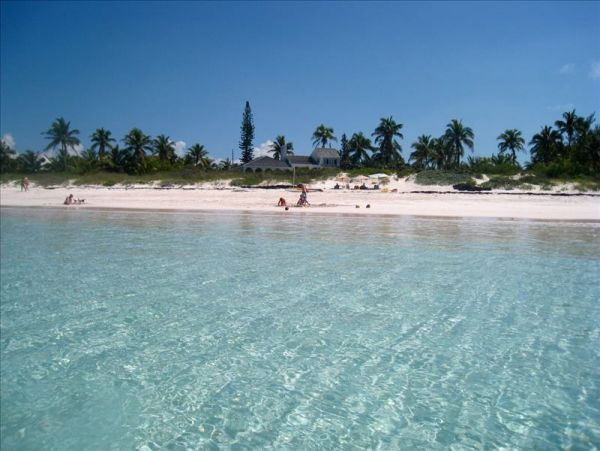 Bahamas Home 958615