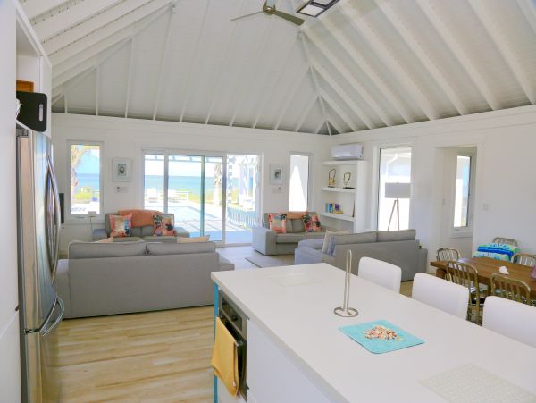 Bahamas Home 958619