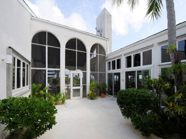 Bahamas Home 958620