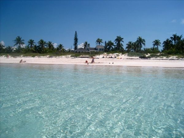 Bahamas Home 958620