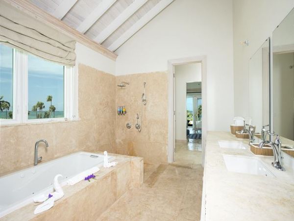 Bahamas Home 958621