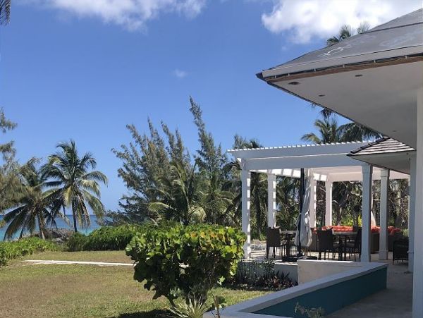 Bahamas Beachfront Vacation Home 5 Bedroom & Private Pool