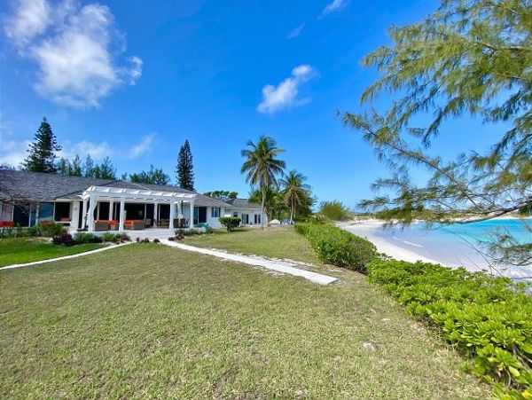 Bahamas Beachfront Vacation Home 5 Bedroom & Private Pool